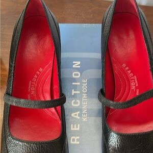 Kenneth Cole Reaction Women's Black Mary Jane Shoes